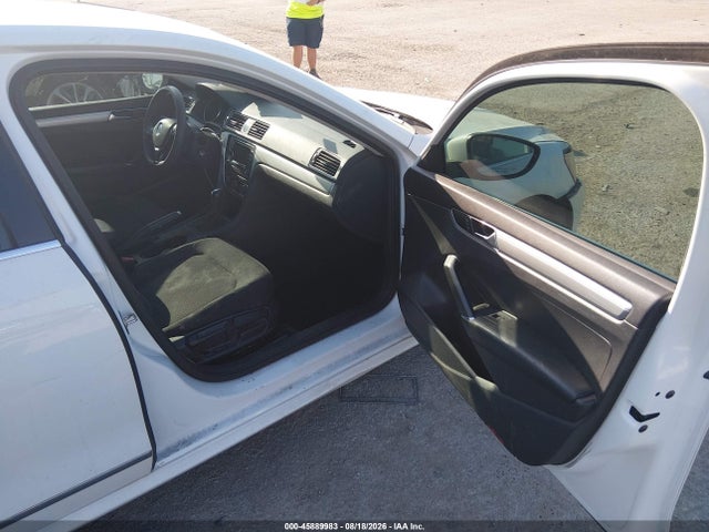 Aukcja sprzedaży 2016 Volkswagen Passat 1.8t S, vin: 1VWAS7A38GC026075, numer aukcji: 45889983