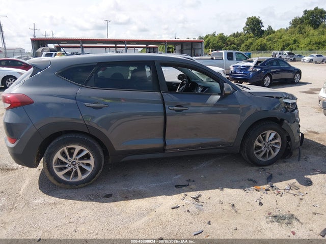 Продажа на аукционе авто 2017 Hyundai Tucson Se, vin: KM8J23A44HU402444, номер лота: 45890024