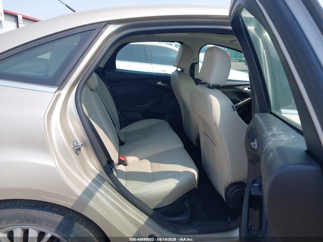 1FADP3J29HL288292 Ford Focus Titanium