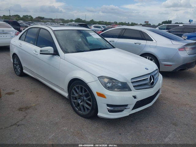 45890066 :رقم المزاد ، WDDGF8AB2DR293421 vin ، 2013 Mercedes-benz C 300 Luxury 4matic/sport 4matic مزاد بيع