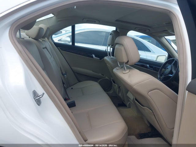 Продажа на аукционе авто 2013 Mercedes-benz C 300 Luxury 4matic/sport 4matic, vin: WDDGF8AB2DR293421, номер лота: 45890066