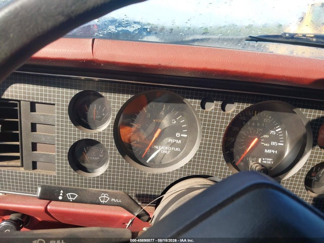 1984 Ford Mustang Glx მანქანა იყიდება აუქციონზე, vin: 1FABP2736EF216610, აუქციონის ნომერი: 45890077