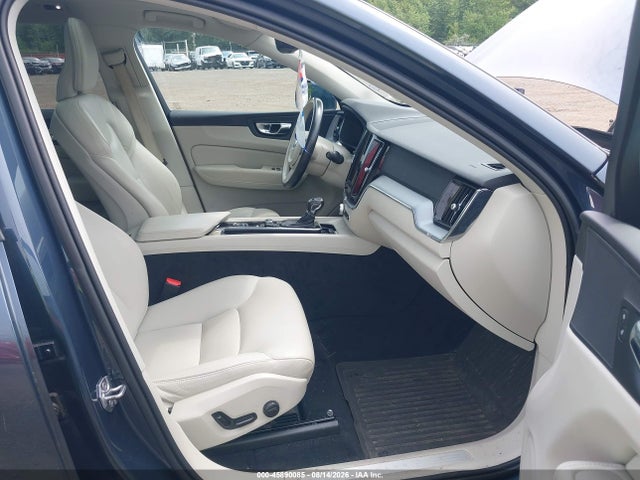 Aukcja sprzedaży 2020 Volvo Xc60 T5 Momentum, vin: YV4102RK1L1522703, numer aukcji: 45890085