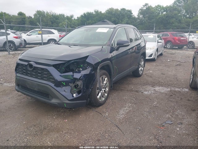 2T3A1RFV4MW202740 Toyota Rav4 Xle Premium