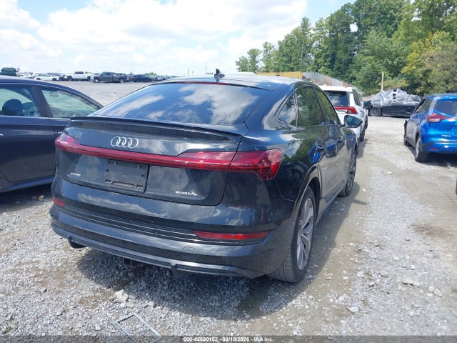 45890152 :رقم المزاد ، WA12AAGE6MB013580 vin ، 2021 Audi E-tron Sportback Premium Plus Quattro مزاد بيع