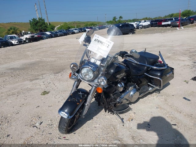 Harley-Davidson FLHR 2019 1HD1FBC1XKB681387 Image 2