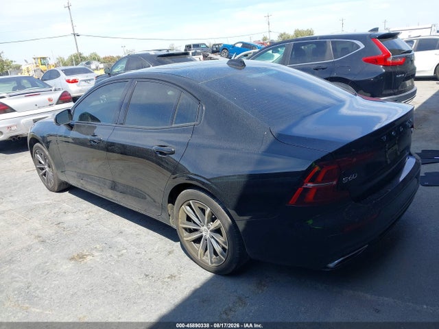 2021 Volvo S60 T5 Momentum მანქანა იყიდება აუქციონზე, vin: 7JR102FZ0MG123267, აუქციონის ნომერი: 45890338