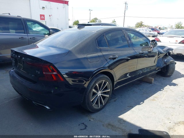2021 Volvo S60 T5 Momentum მანქანა იყიდება აუქციონზე, vin: 7JR102FZ0MG123267, აუქციონის ნომერი: 45890338