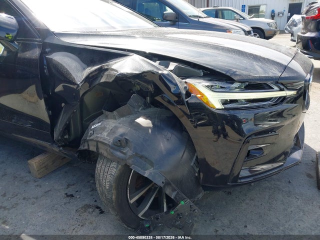 2021 Volvo S60 T5 Momentum მანქანა იყიდება აუქციონზე, vin: 7JR102FZ0MG123267, აუქციონის ნომერი: 45890338