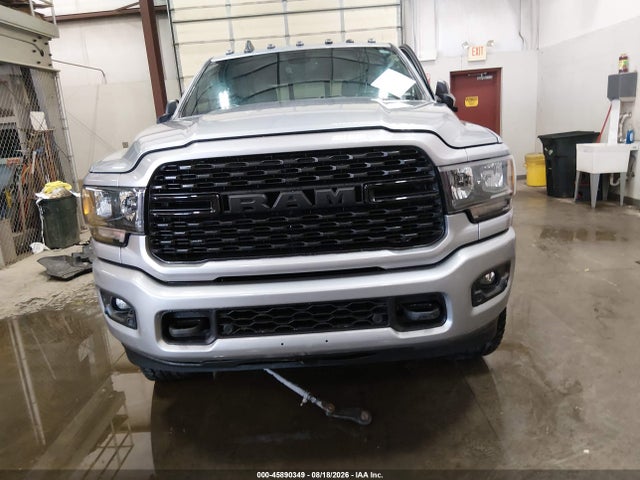 3C63R3DL4NG269055 RAM 3500 Big Horn 4x4 6&#039;4 Box