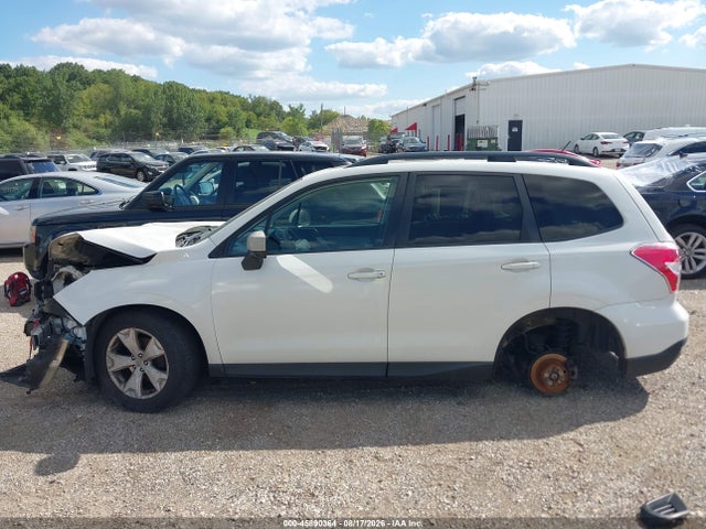 45890364 :رقم المزاد ، JF2SJAEC1EH558206 vin ، 2014 Subaru Forester 2.5i Premium مزاد بيع
