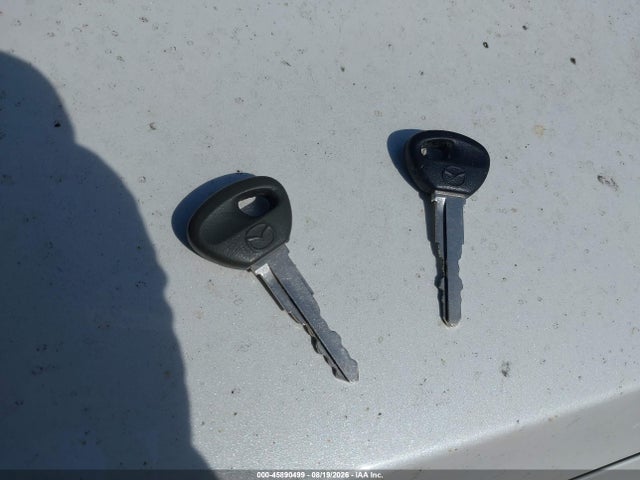 Продаж на аукціоні авто 2000 Mazda 626 Es V6/lx V6, vin: 1YVGF22F2Y5120286, номер лоту: 45890499
