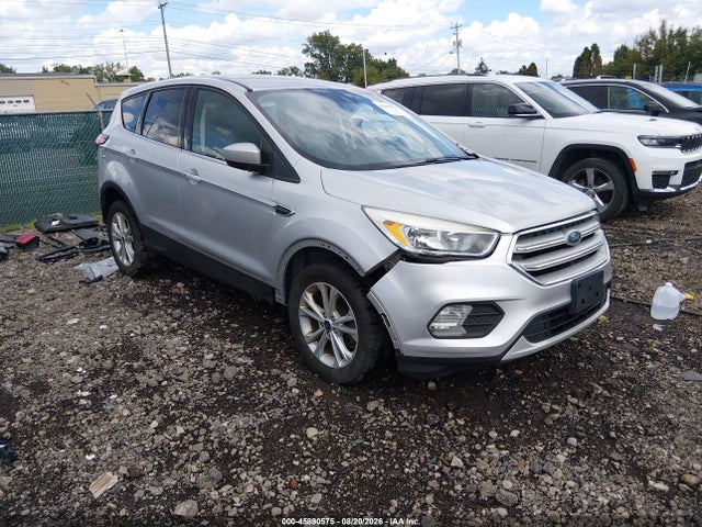45890575 :رقم المزاد ، 1FMCU9GD8KUB42425 vin ، 2019 Ford Escape Se مزاد بيع