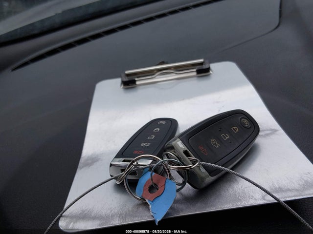 45890575 :رقم المزاد ، 1FMCU9GD8KUB42425 vin ، 2019 Ford Escape Se مزاد بيع