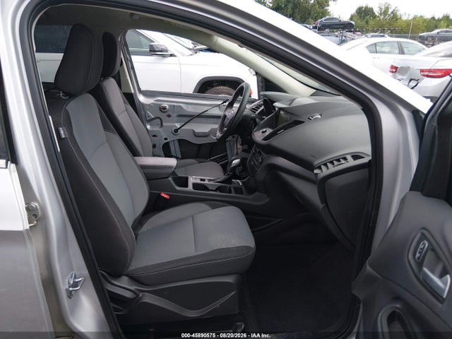 45890575 :رقم المزاد ، 1FMCU9GD8KUB42425 vin ، 2019 Ford Escape Se مزاد بيع