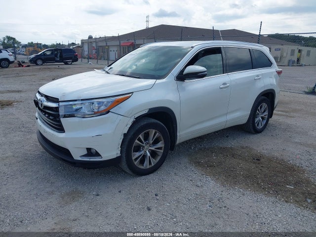 2015 Toyota Highlander Xle V6 მანქანა იყიდება აუქციონზე, vin: 5TDJKRFH1FS215778, აუქციონის ნომერი: 45890595