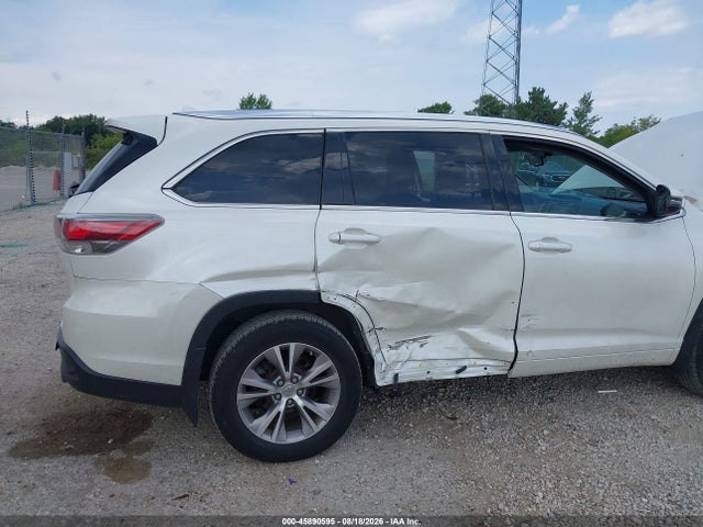 2015 Toyota Highlander Xle V6 მანქანა იყიდება აუქციონზე, vin: 5TDJKRFH1FS215778, აუქციონის ნომერი: 45890595