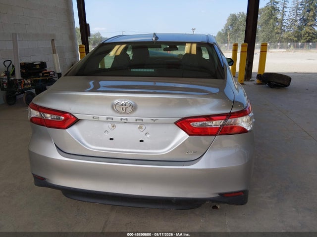 2019 Toyota Camry Le მანქანა იყიდება აუქციონზე, vin: 4T1B11HK4KU291417, აუქციონის ნომერი: 45890680