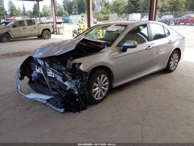 2019 Toyota Camry Le მანქანა იყიდება აუქციონზე, vin: 4T1B11HK4KU291417, აუქციონის ნომერი: 45890680