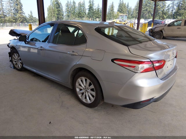 2019 Toyota Camry Le მანქანა იყიდება აუქციონზე, vin: 4T1B11HK4KU291417, აუქციონის ნომერი: 45890680