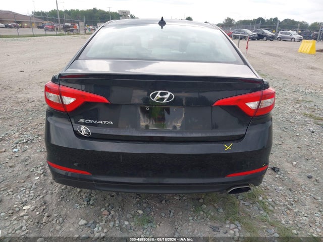2015 Hyundai Sonata Se მანქანა იყიდება აუქციონზე, vin: 5NPE24AF7FH209581, აუქციონის ნომერი: 45890688