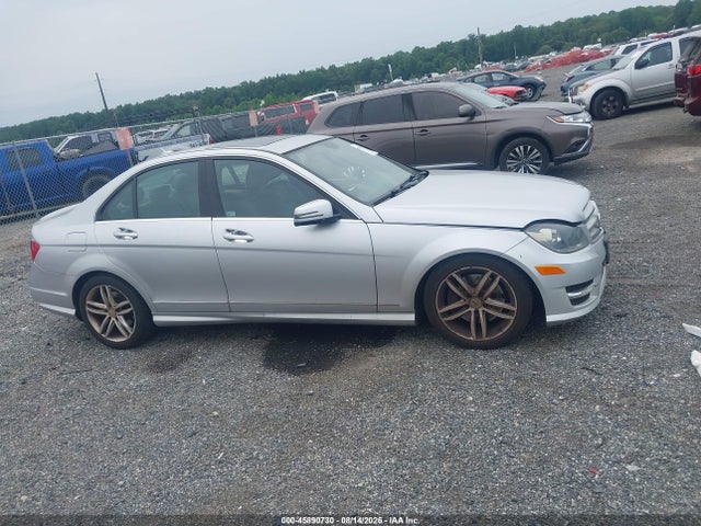 45890730 :رقم المزاد ، WDDGF8AB2DR280765 vin ، 2013 Mercedes-benz C 300 Sport 4matic مزاد بيع