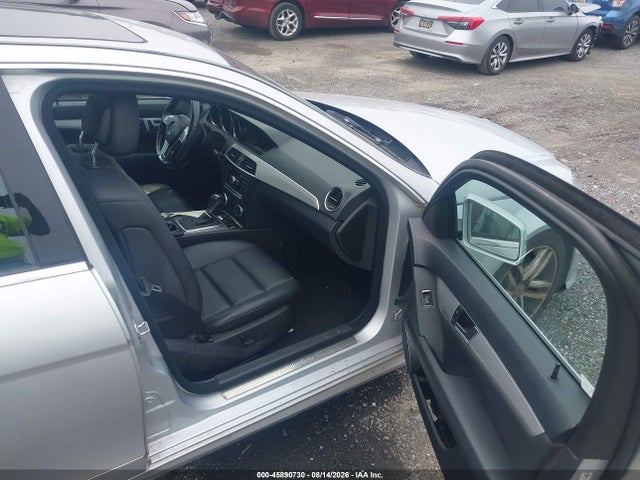 45890730 :رقم المزاد ، WDDGF8AB2DR280765 vin ، 2013 Mercedes-benz C 300 Sport 4matic مزاد بيع