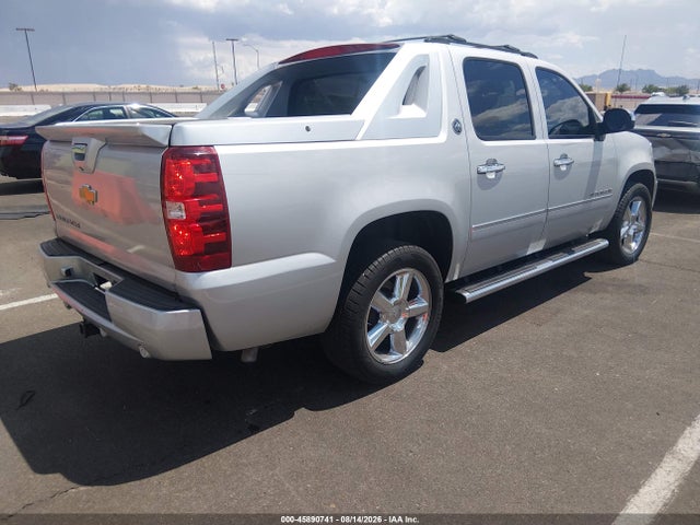 45890741 :رقم المزاد ، 3GNTKGE75DG144013 vin ، 2013 Chevrolet Avalanche Ltz مزاد بيع