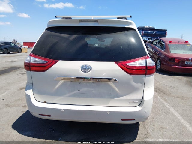 Продажа на аукционе авто 2016 Toyota Sienna Limited 7 Passenger, vin: 5TDYK3DC1GS721955, номер лота: 45890767