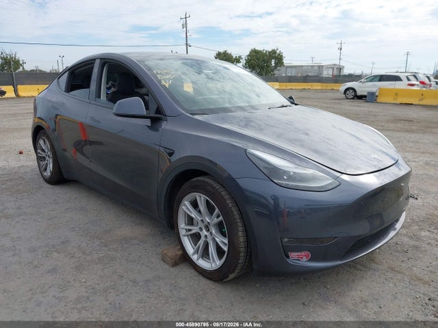 Tesla Model Y Awd/long Range Dual Motor All-wheel Drive 2023 7SAYGAEE9PF904193 главное изображение