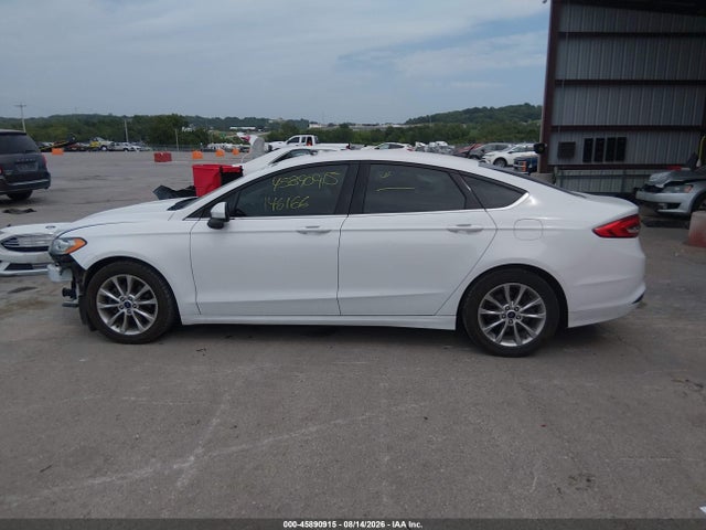 45890915 :رقم المزاد ، 3FA6P0H75HR125309 vin ، 2017 Ford Fusion Se مزاد بيع