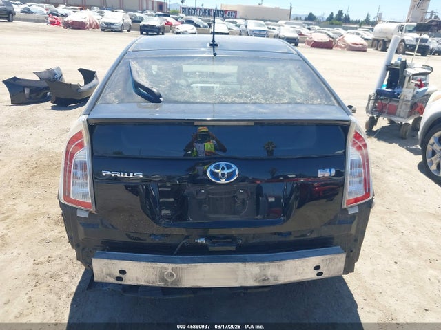 JTDKN3DU9F1996717 Toyota Prius Four