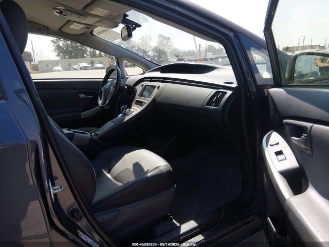 Toyota Prius Five 2015 JTDKN3DU5F2004258 Image 5