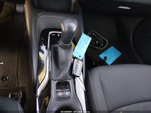 JTND4MBE8M3129352 Toyota COROLLA SE
