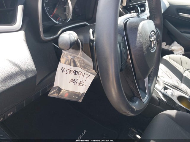 JTND4MBE8M3129352 Toyota COROLLA SE