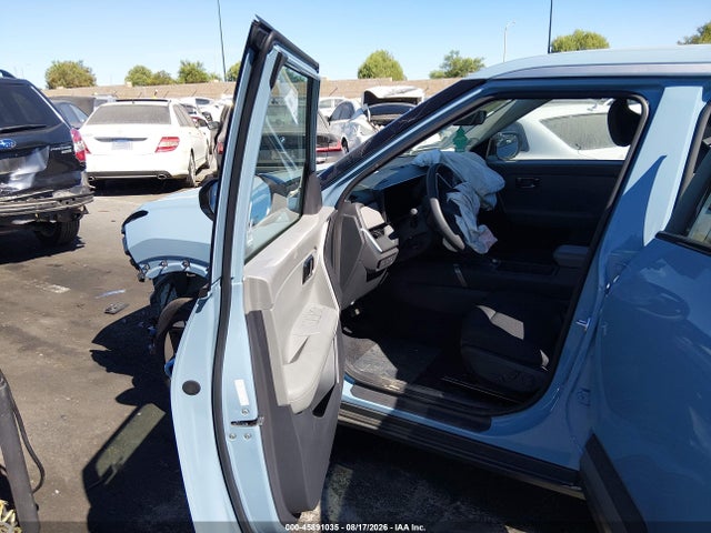 KNDEL3D32V7013172 KIA Seltos