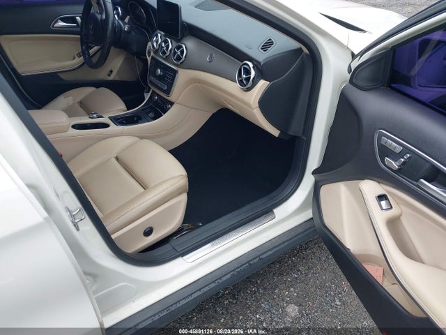 2018 Mercedes-benz Gla 250 მანქანა იყიდება აუქციონზე, vin: WDCTG4EB4JJ423681, აუქციონის ნომერი: 45891126