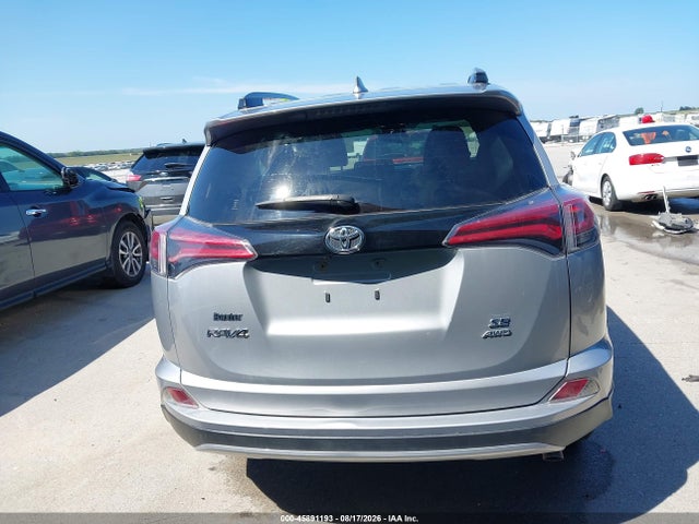 2018 Toyota Rav4 Se მანქანა იყიდება აუქციონზე, vin: JTMJFREV0JJ192088, აუქციონის ნომერი: 45891193