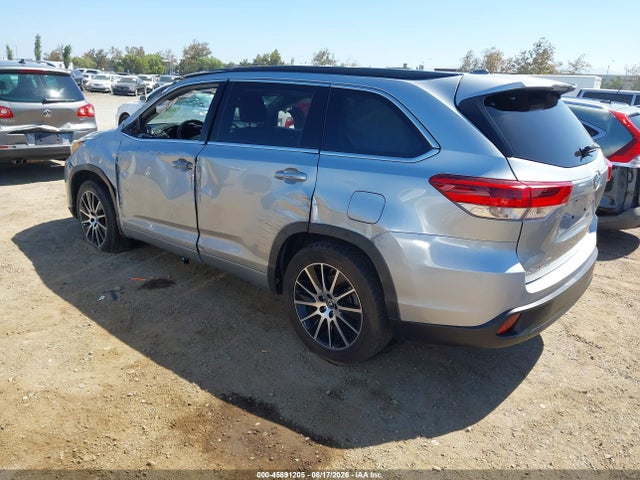 Toyota Highlander Se 2018 5TDKZRFH9JS547816 Image 3