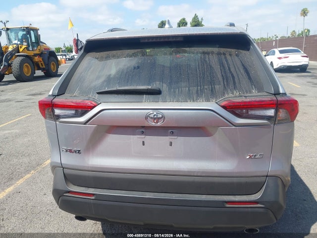 Toyota Rav4 Xle 2021 2T3W1RFV0MC112038 Image 16