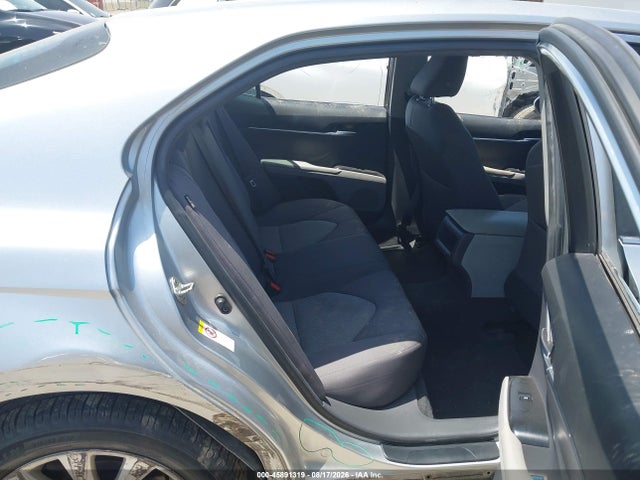 2018 Toyota Camry Le მანქანა იყიდება აუქციონზე, vin: 4T1B11HK7JU058209, აუქციონის ნომერი: 45891319