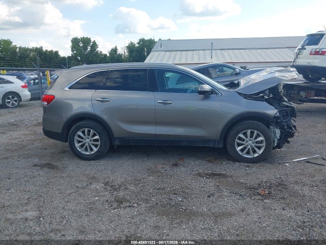 Продажа на аукционе авто 2016 Kia Sorento 2.4l Lx, vin: 5XYPG4A33GG053855, номер лота: 45891323