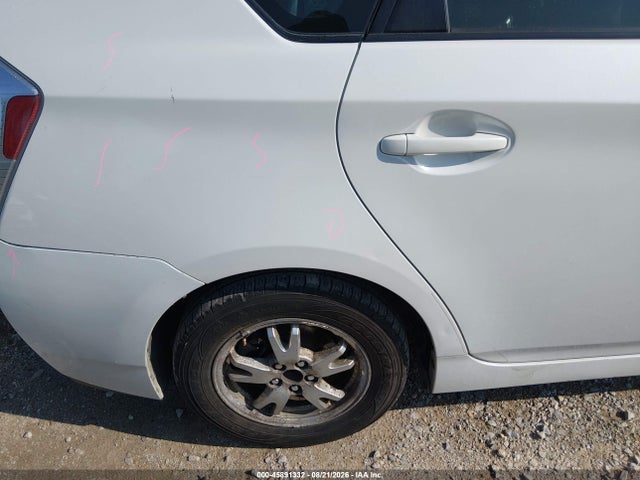 2014 Toyota Prius Three მანქანა იყიდება აუქციონზე, vin: JTDKN3DU7E0369583, აუქციონის ნომერი: 45891332