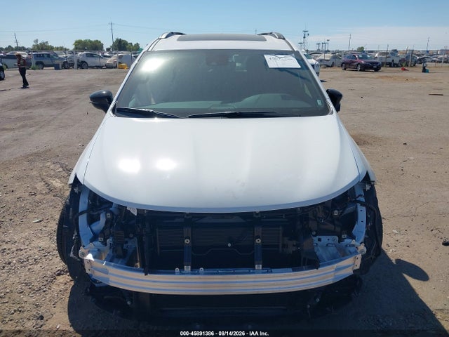 Chrysler Pacifica 2027 2C4RC1GG6VR578883 Image 12