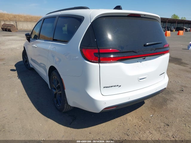 Chrysler Pacifica 2027 2C4RC1GG6VR578883 Image 3