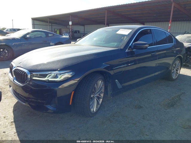 BMW 530e 2021 WBA13AG04MCF15496 Image 2