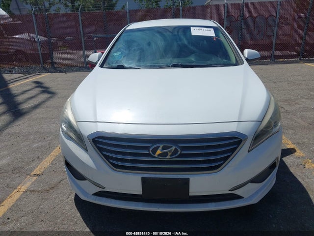 Hyundai SONATA SE 2016 5NPE24AF2GH312425 Image 11
