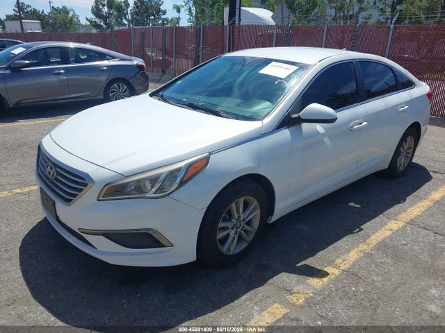 Hyundai SONATA SE 2016 5NPE24AF2GH312425 Image 2