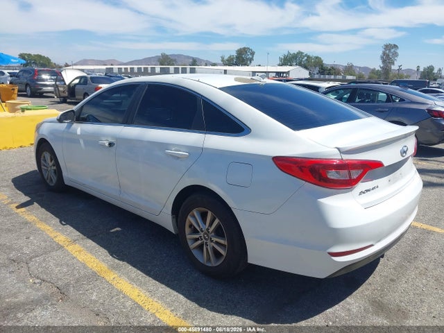 Hyundai SONATA SE 2016 5NPE24AF2GH312425 Image 3