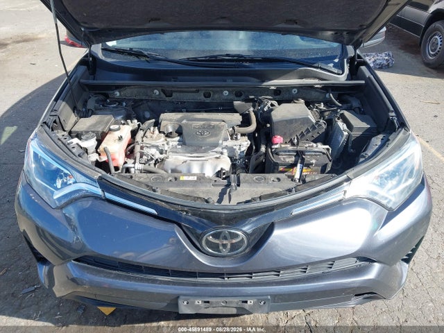 Toyota RAV4 LE 2018 JTMBFREV8JJ217338 Image 10